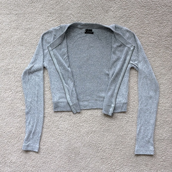 Out From Under Gray Cropped Zip Up Cardigan - Picture 4 of 5